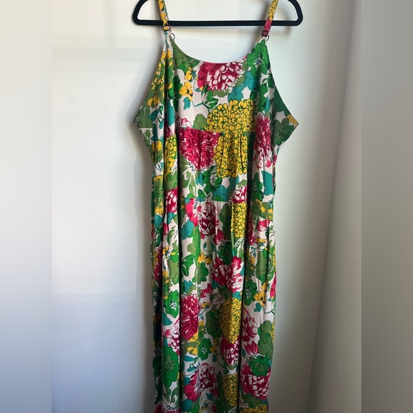 Flowy Floral Spaghetti Strap Maxi Dress - Picture 9 of 15
